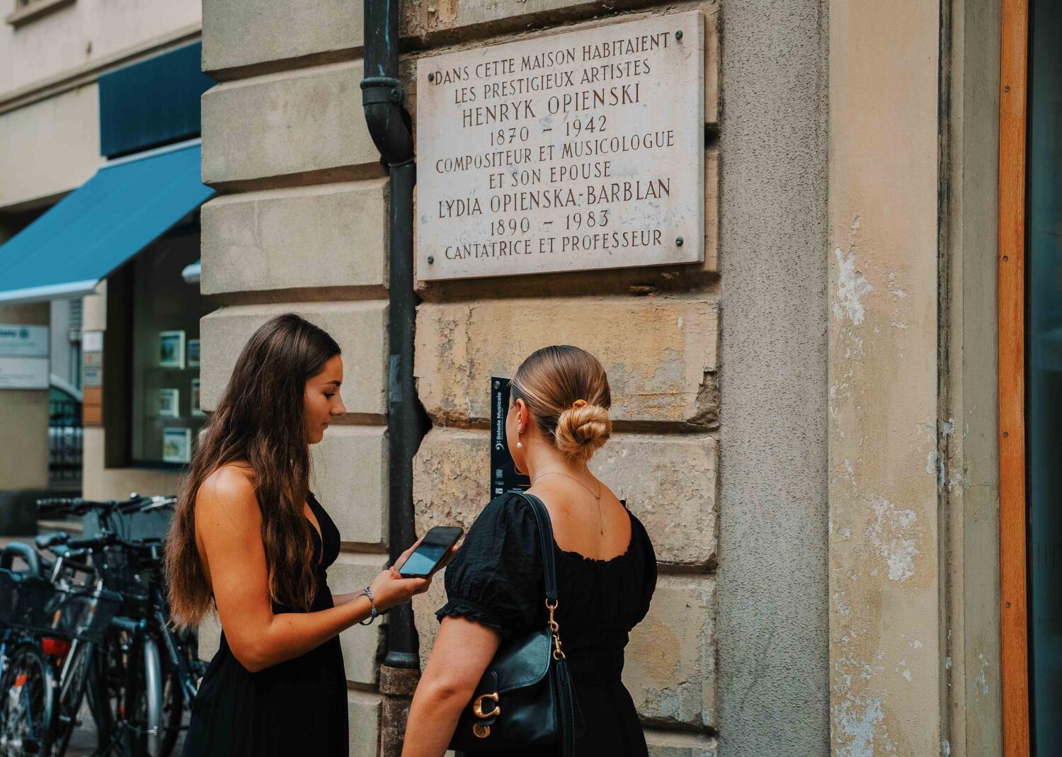 deux femmes qui expérimentent la balade musicale de Morges